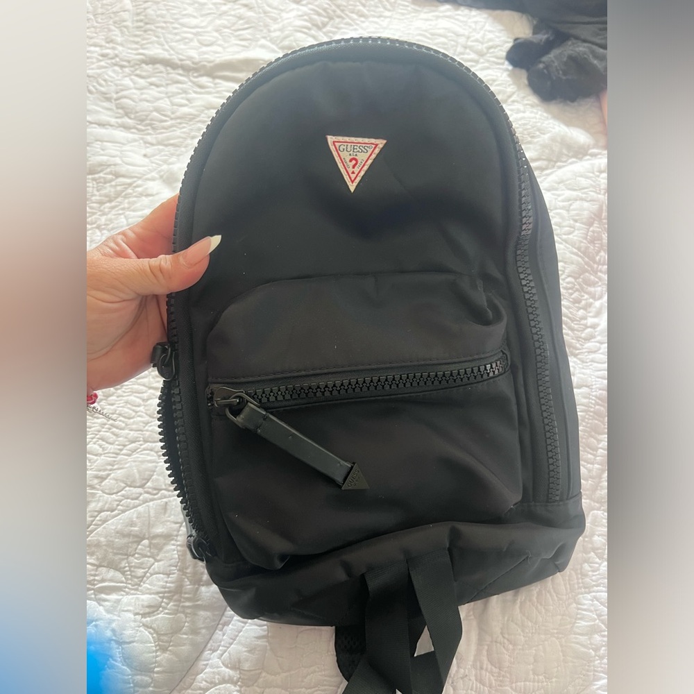 Guess sling bag - Picture 2 of 8